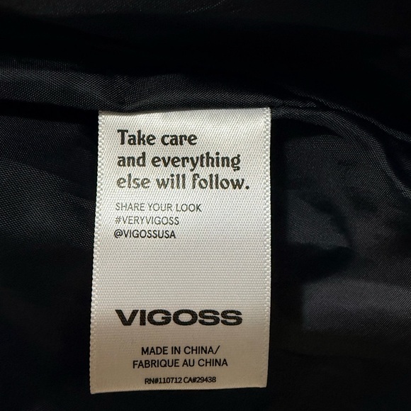 Vigoss Long Black Puffer Vest with Zipper Pockets Size M - Picture 9 of 12